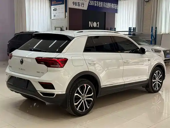 Volkswagen T-Roc 2023