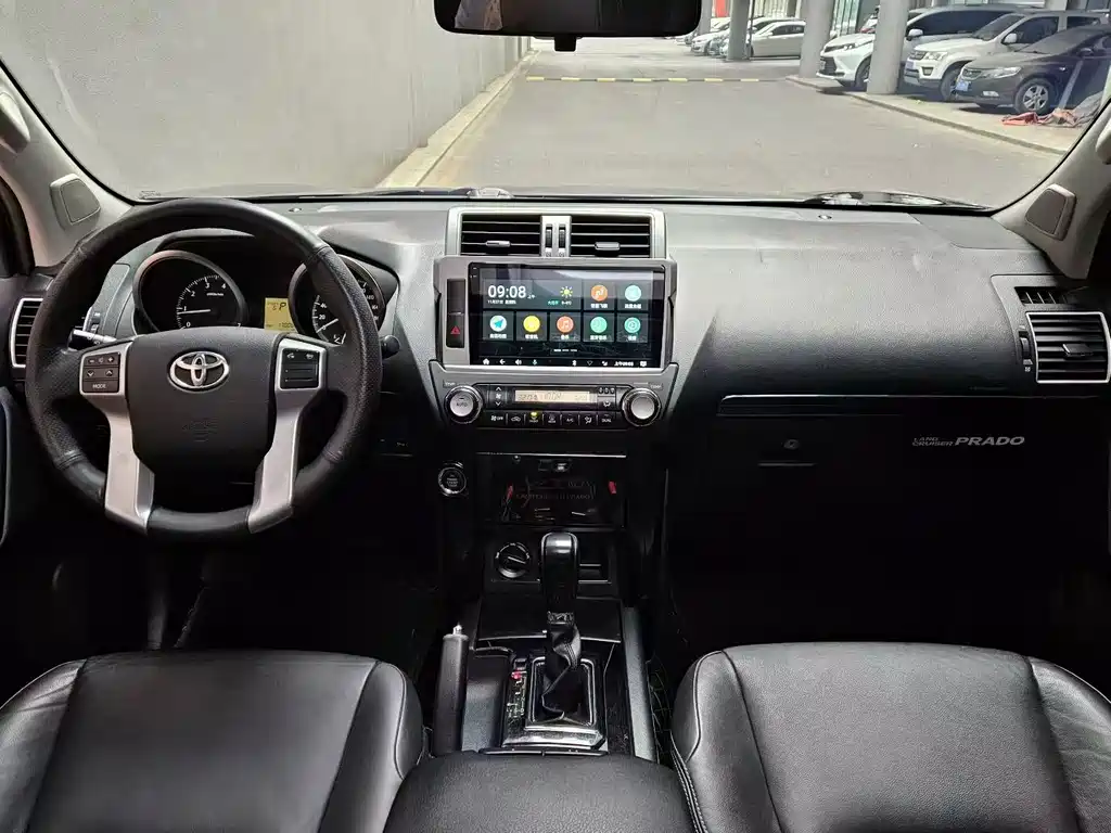 Toyota Prado 2016 — фото 7