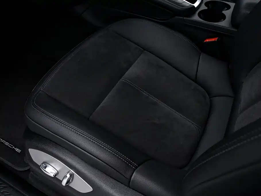 Porsche Macan 2020 — фото 13