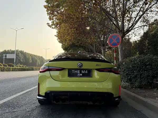 BMW M4 2022