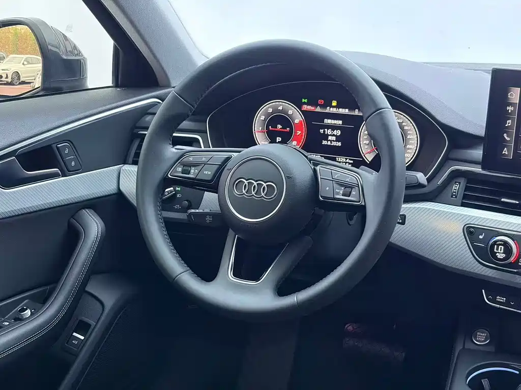 Audi A4L 2022 — фото 14