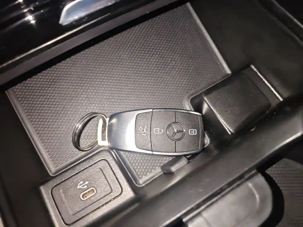 Mercedes-Benz A-Class 2024 — фото 17