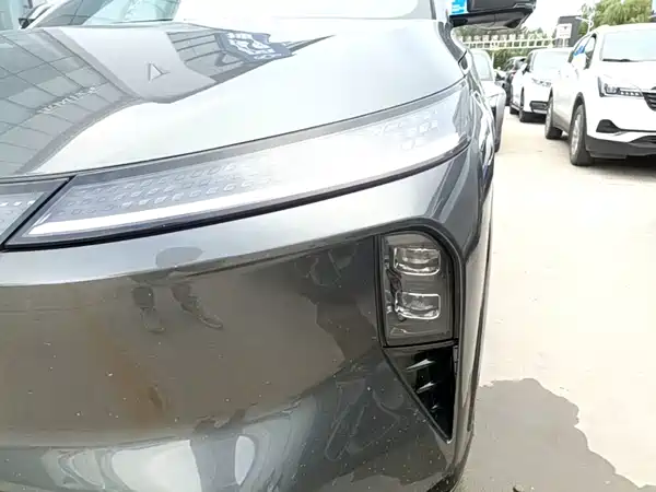 Dongfeng Fengshen L8 2025