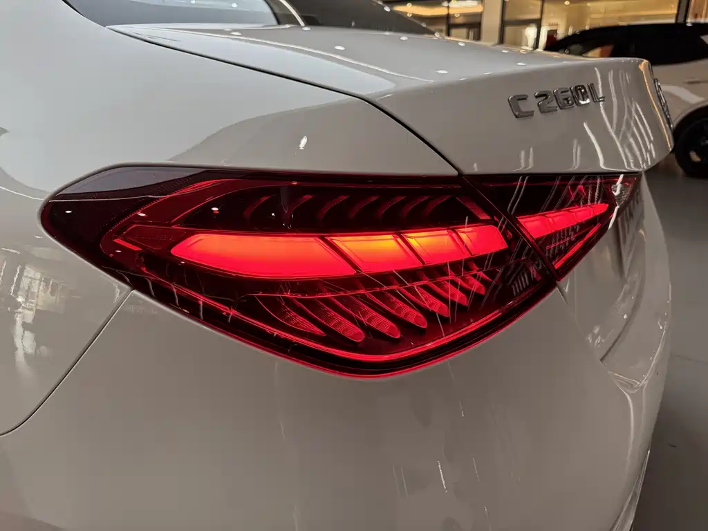 Mercedes-Benz C-Class 2023 — фото 34