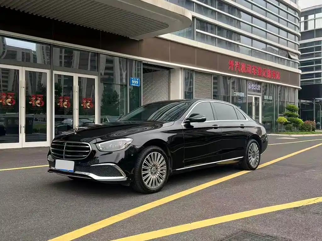 Mercedes-Benz E-Class 2021