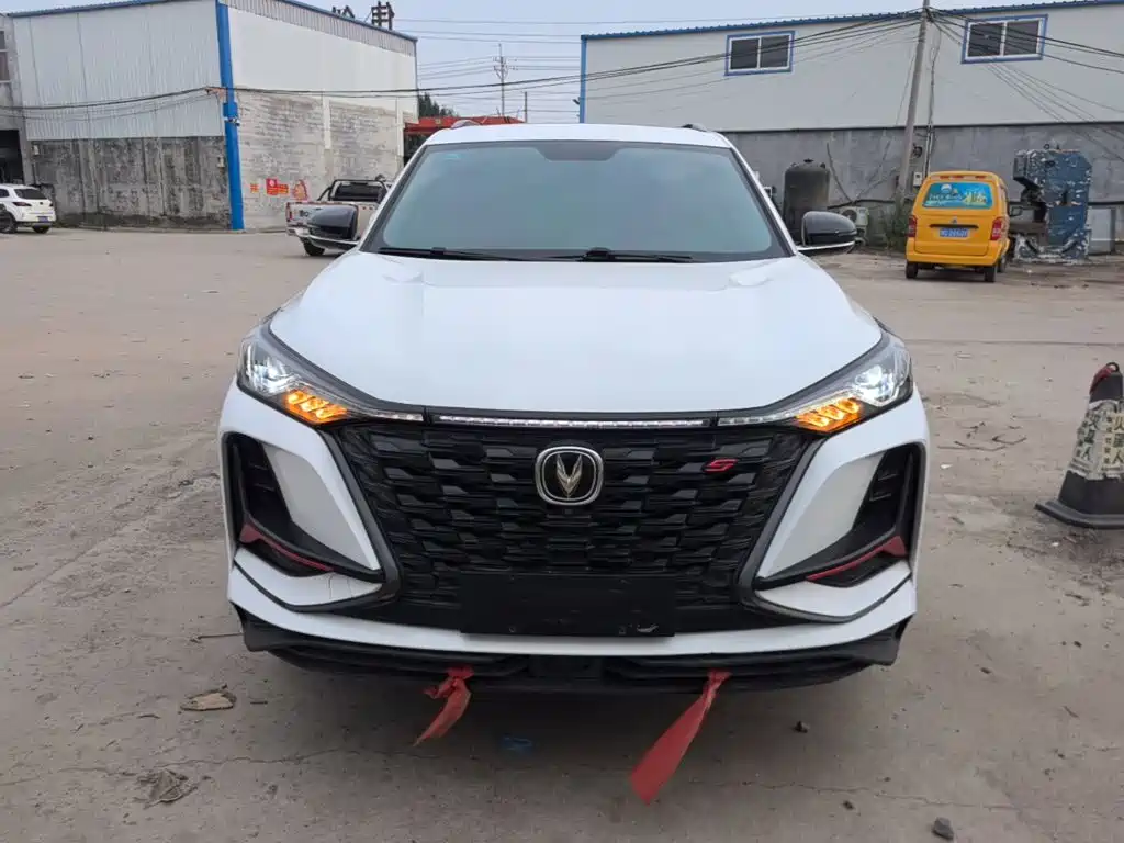 Changan CS75PLUS 2022 — фото 3