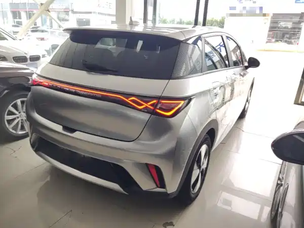 BYD Dolphin 2024