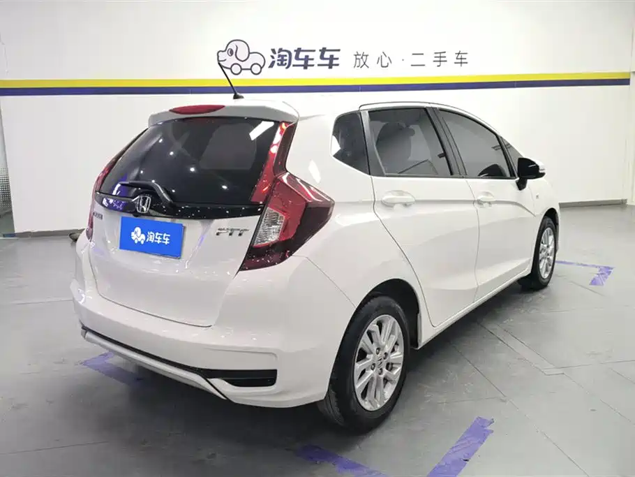 Honda Fit 2019 — фото 3