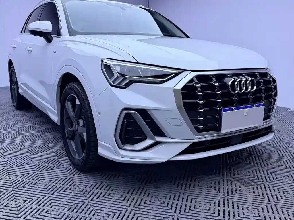 Audi Q3 2022