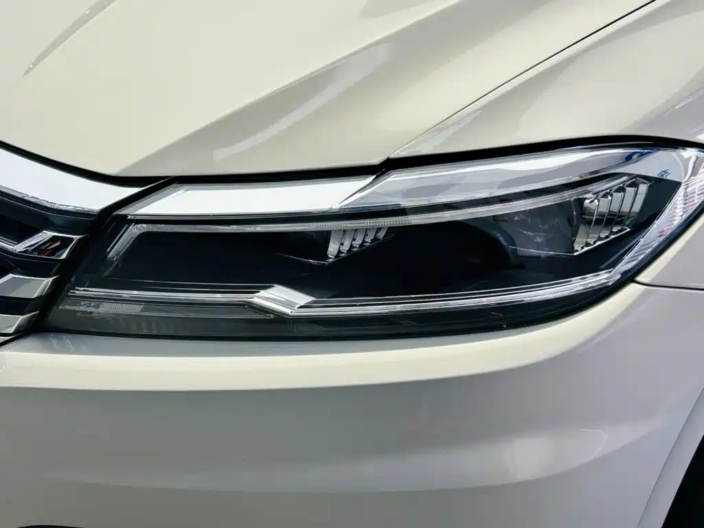 Volkswagen Lavida 2022 — фото 11