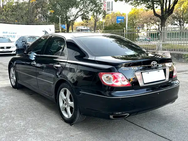 Toyota Reiz 2010