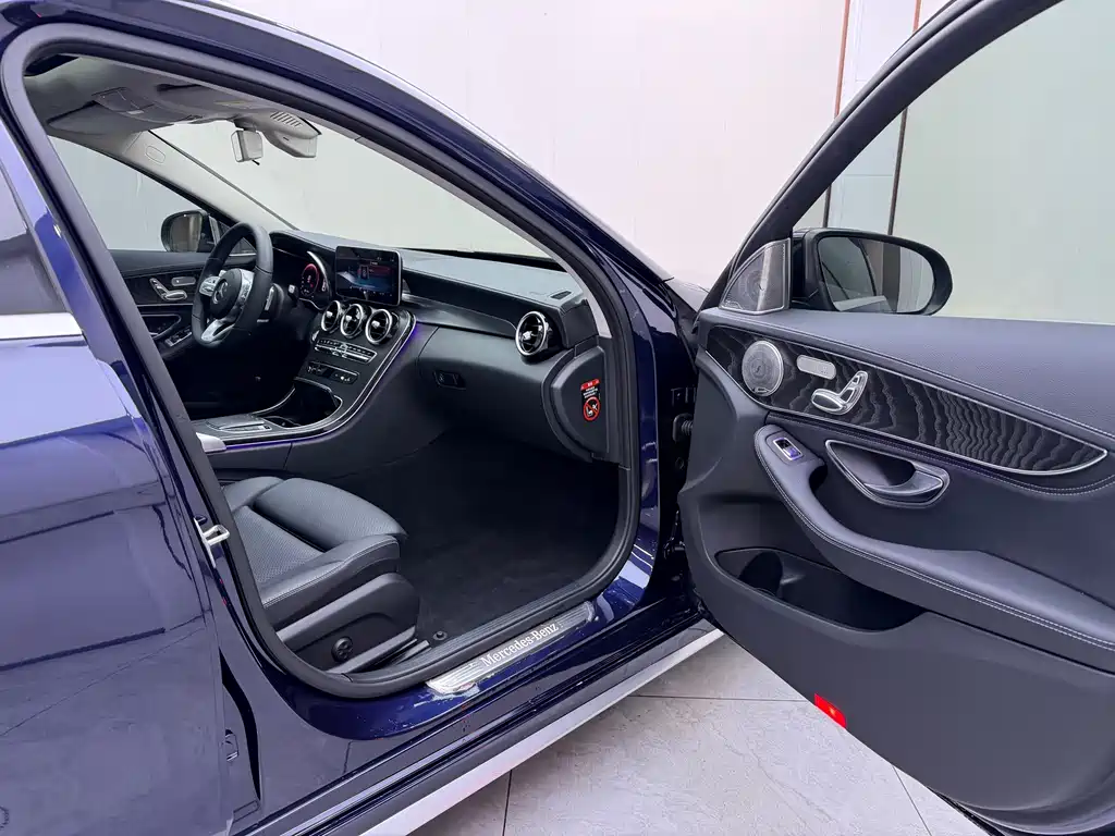 Mercedes-Benz C-Class 2020 — фото 21