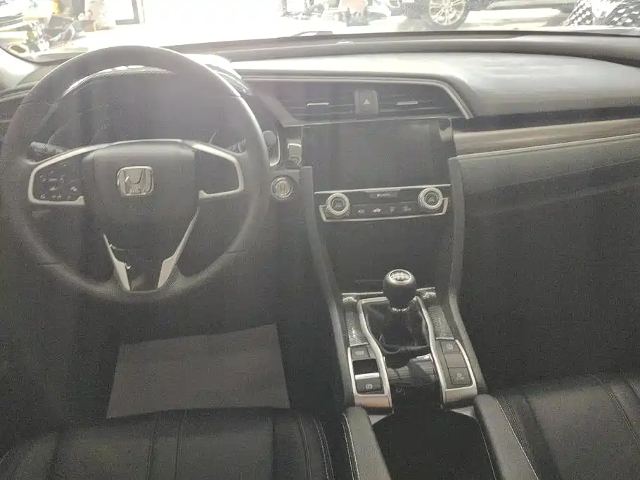 Honda Civic 2022 — фото 12