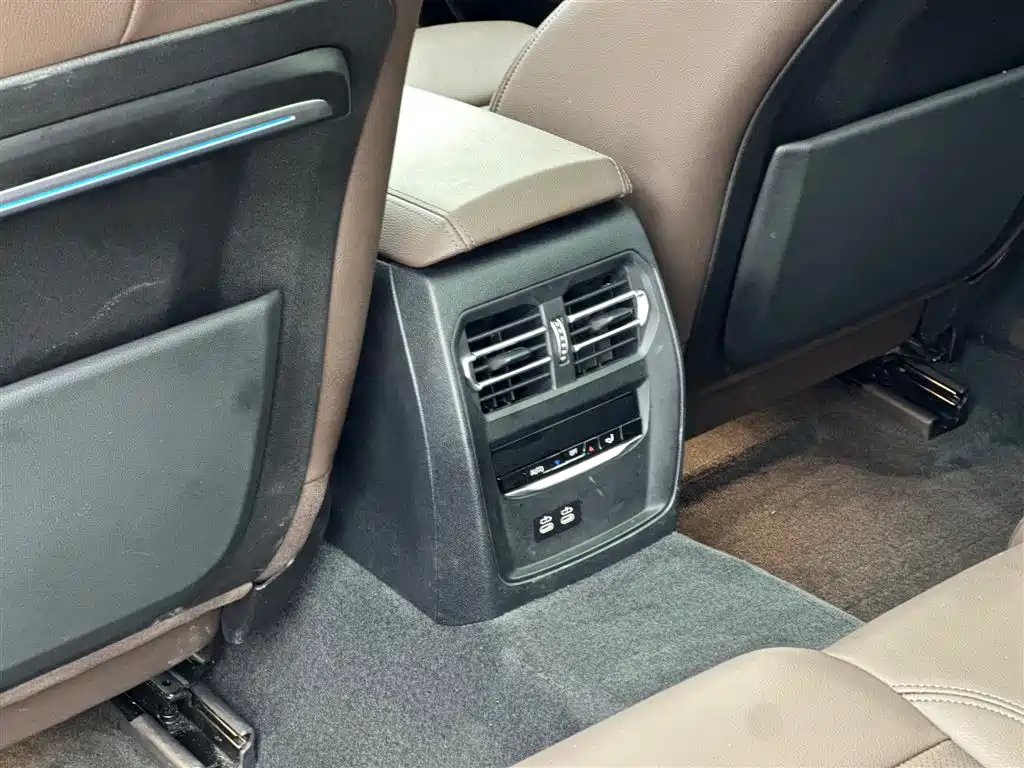 BMW 3 Series 2022 — фото 13