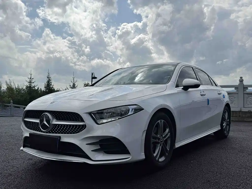 Mercedes-Benz A-Class 2023 — фото 1