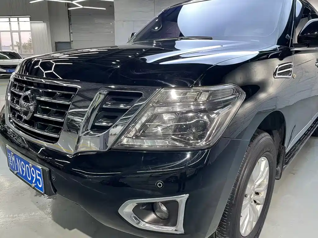 Nissan Patrol 2017 — фото 21