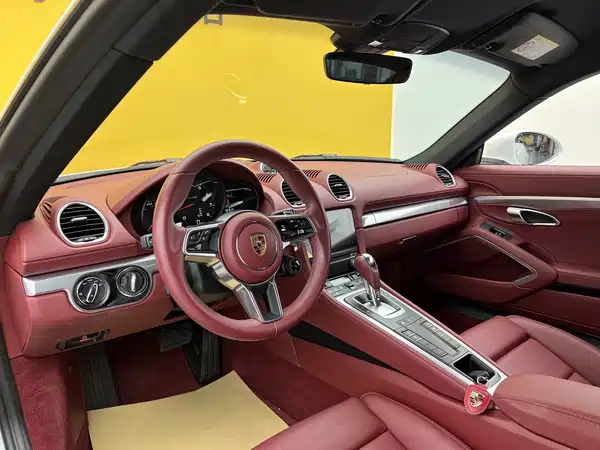 Porsche 718 2024