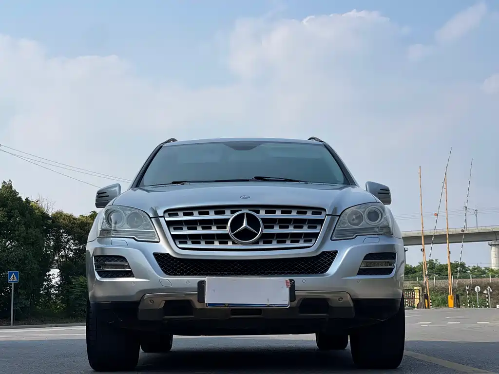 Mercedes-Benz M-Class 2011