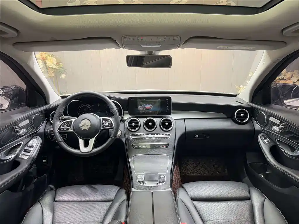 Mercedes-Benz C-Class 2019 — фото 6
