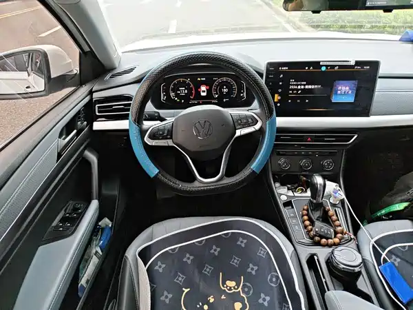 Volkswagen Lavida 2024