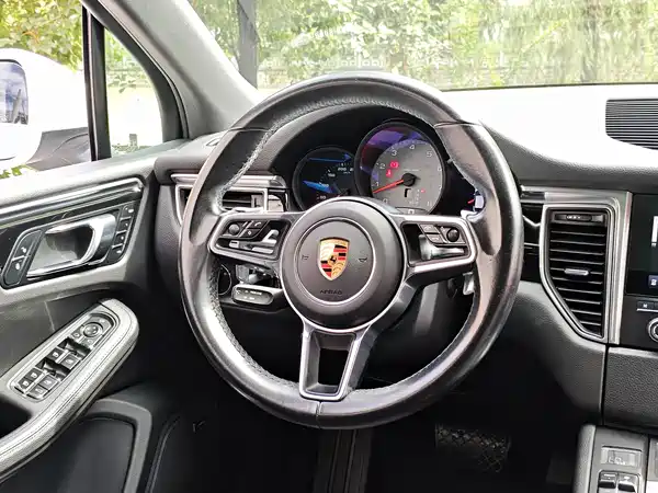 Porsche Macan 2018