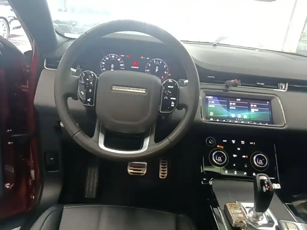 Land Rover Range Rover Evoque 2021 — фото 11