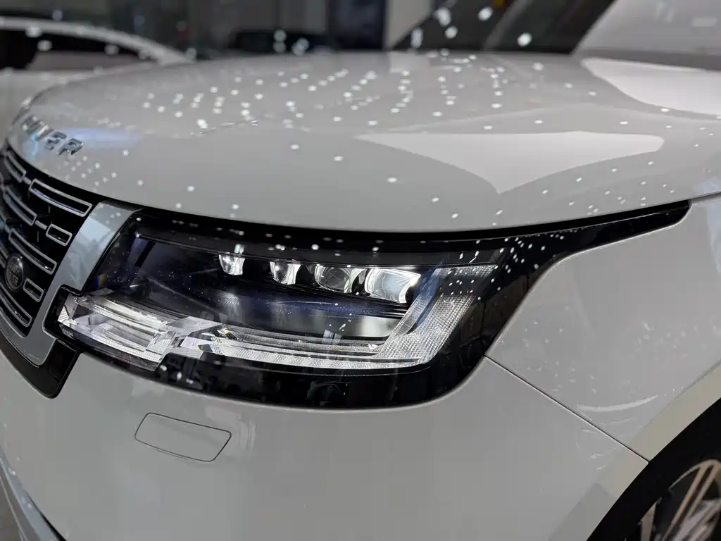 Land Rover Range Rover 2022 — фото 26