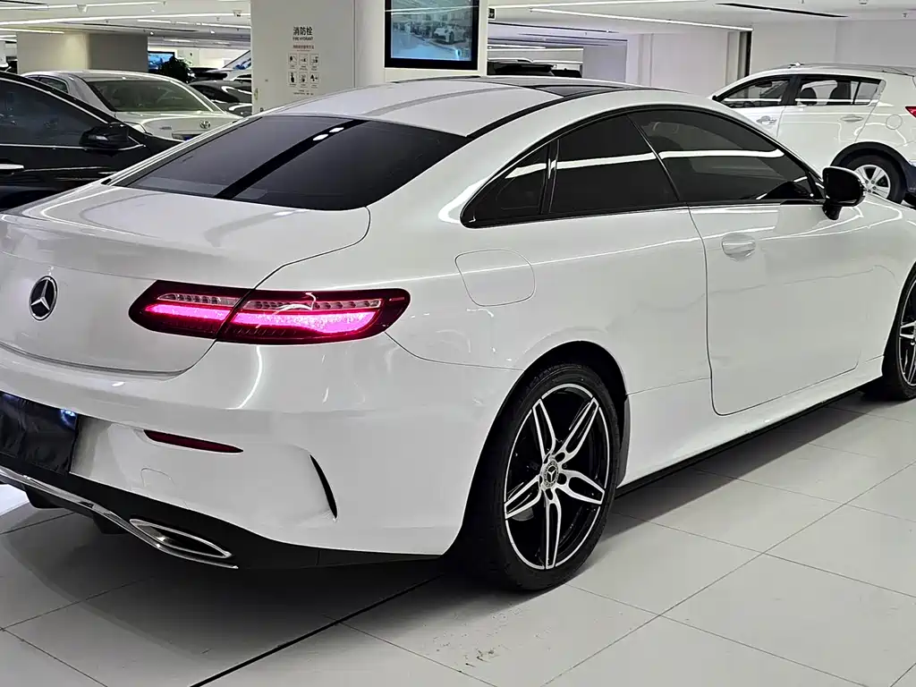 Mercedes-Benz E-Class 2017 — фото 8
