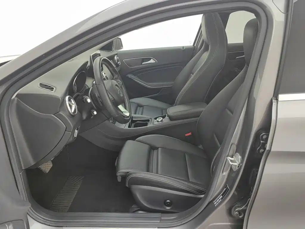 Mercedes-Benz GLA 2017 — фото 10