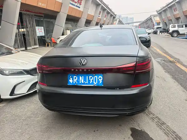 Volkswagen Passat 2022
