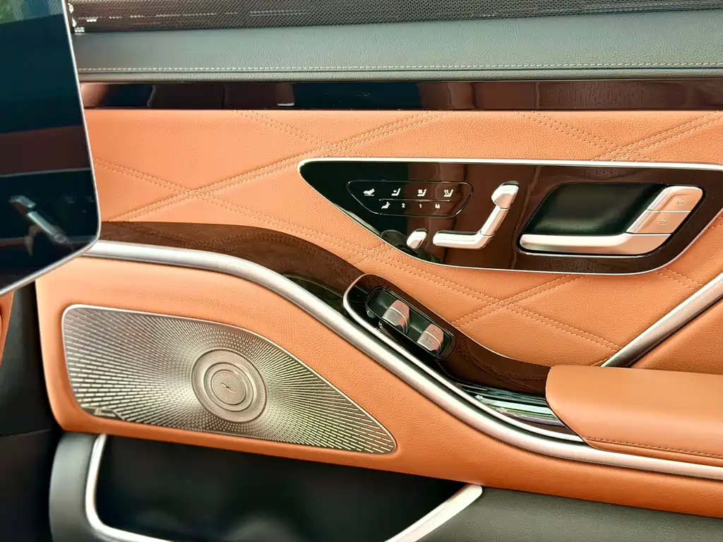 Mercedes-Benz Maybach S-Class 2024 — фото 17