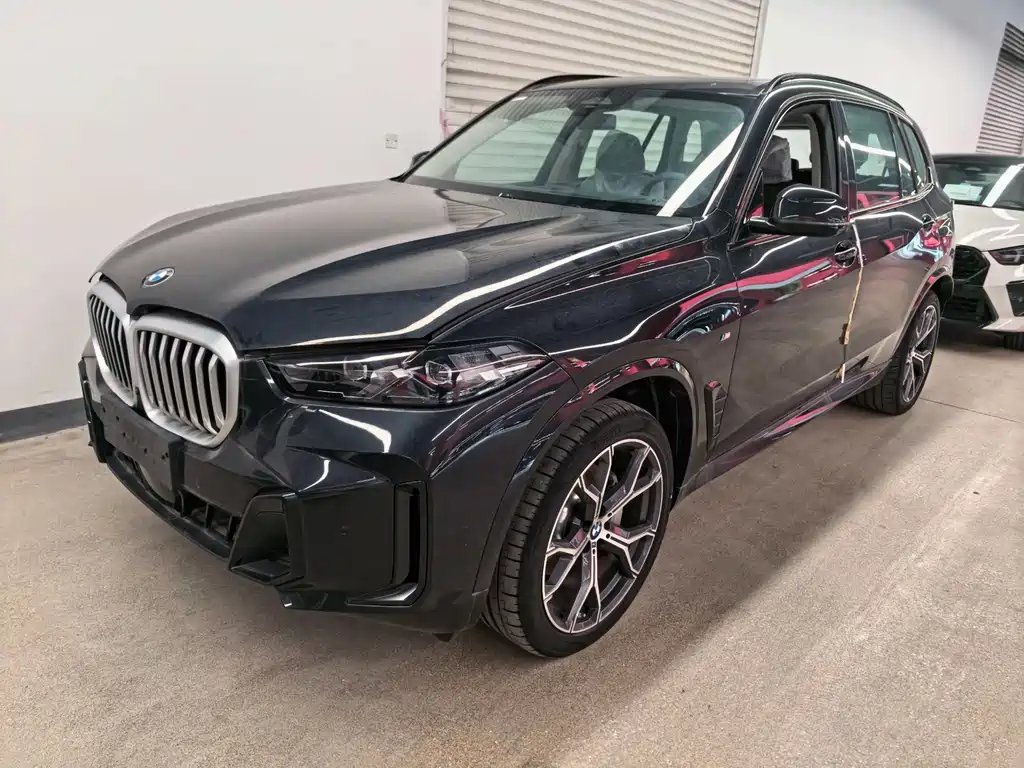BMW X5 2026 — фото 1