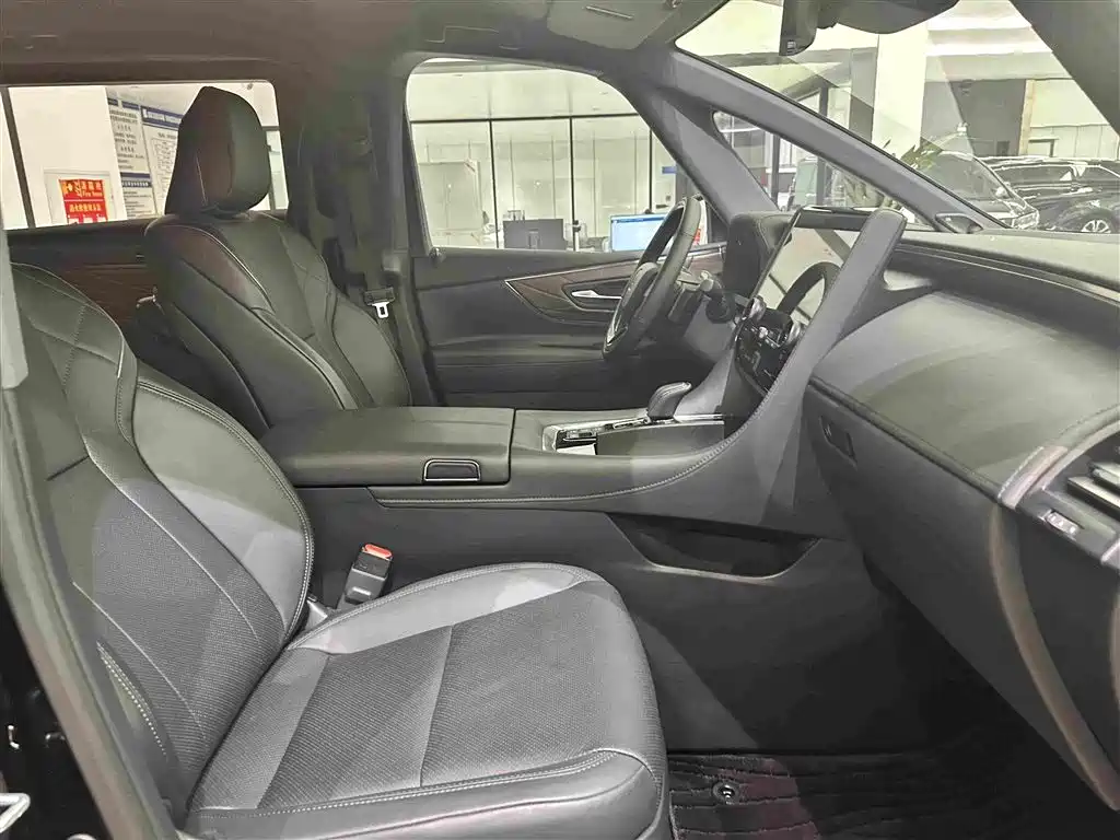 Toyota Vellfire 2024 — фото 24