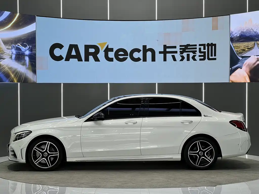 Mercedes-Benz C-Class 2021 — фото 20