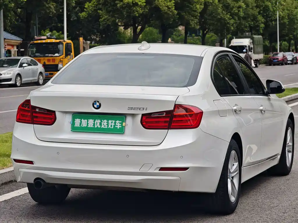 BMW 3 Series 2012