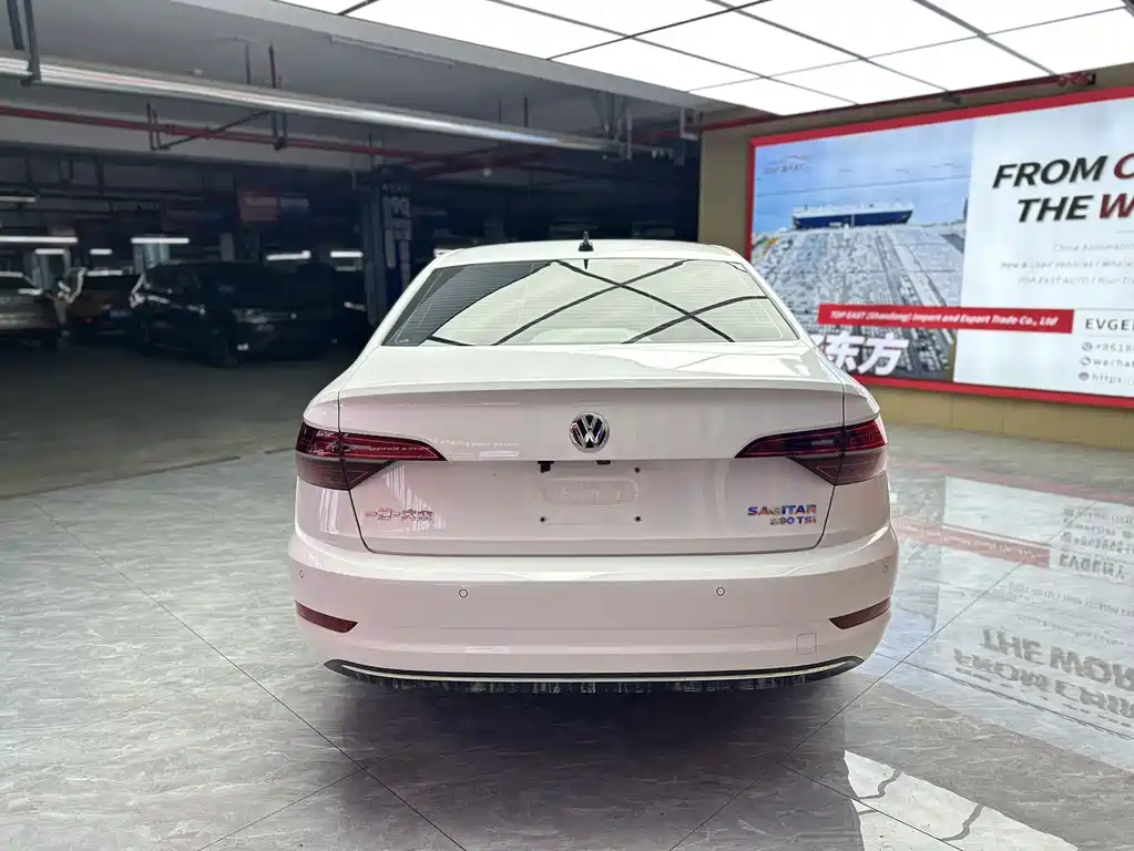 Volkswagen Sagitar 2022