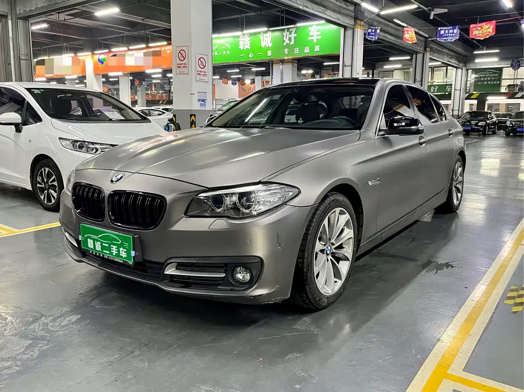 BMW 5 Series 2016 — фото 1
