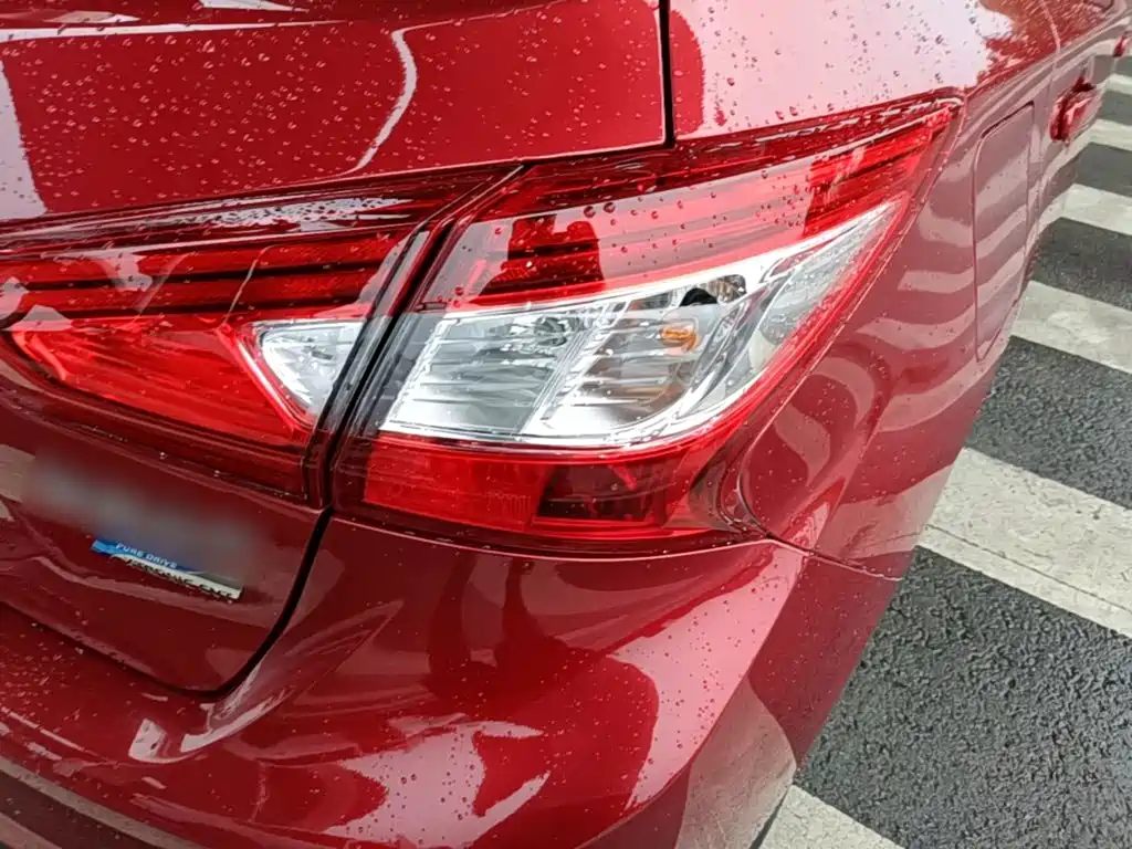 Nissan Tiida 2019 — фото 8