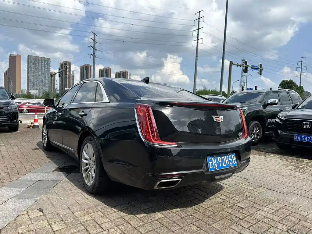 Cadillac XTS 2019 — фото 4