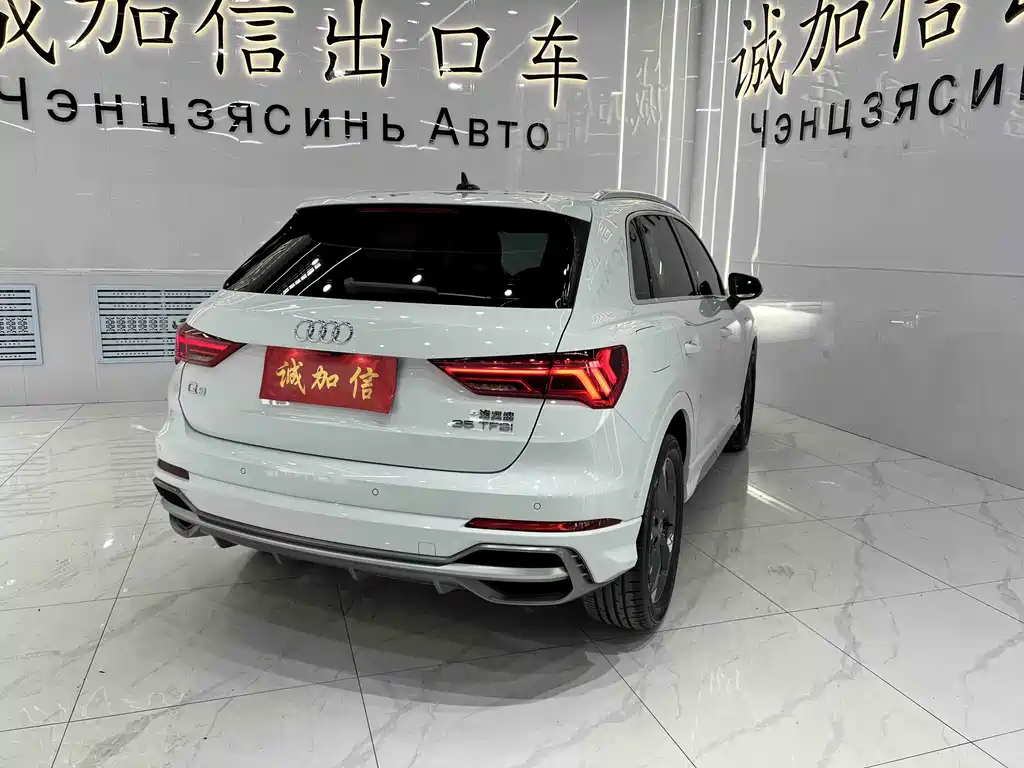 Audi Q3 2022 — фото 6