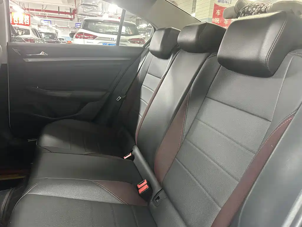 Volkswagen Bora 2021