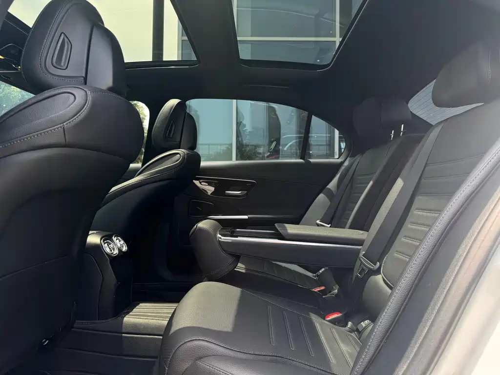 Mercedes-Benz C-Class New Energy 2023 — фото 7