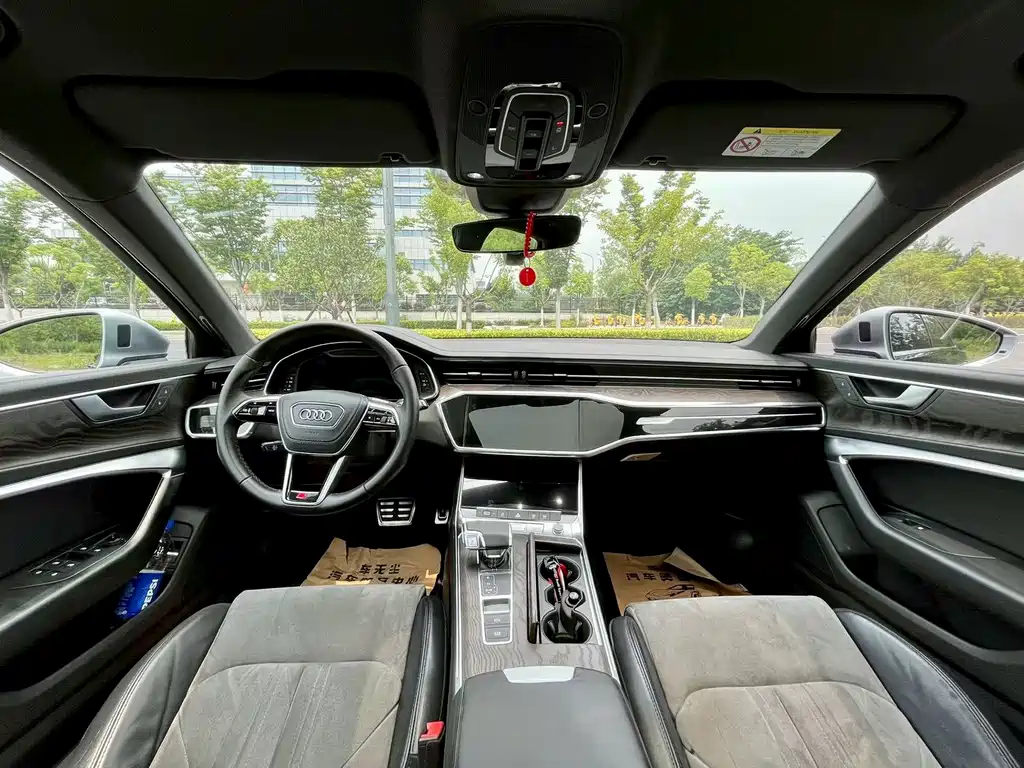 Audi A6L 2020