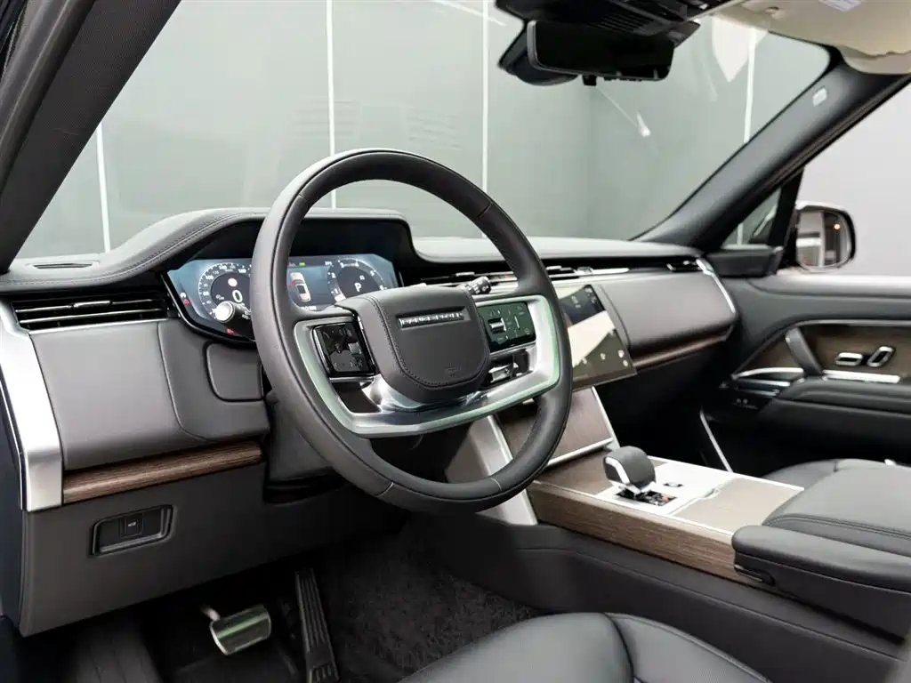 Land Rover Range Rover 2026 — фото 10
