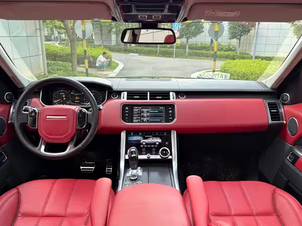 Land Rover Range Rover Sport 2015