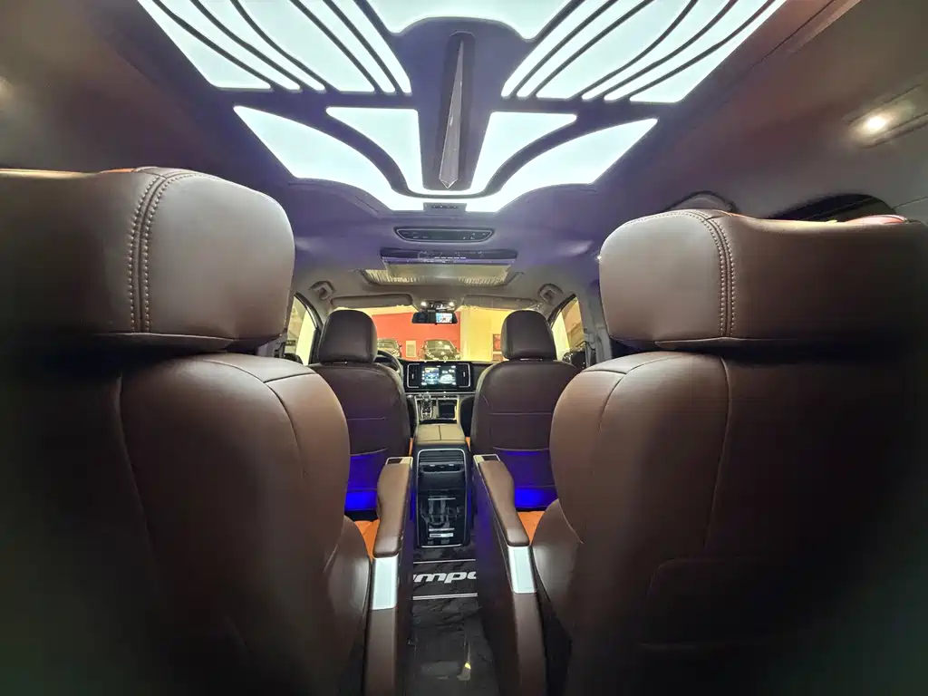GAC Trumpchi M8 2023 — фото 11