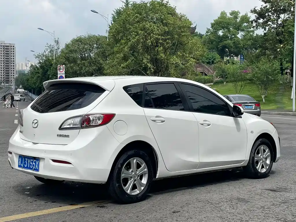 Mazda 3 Xingcheng 2016