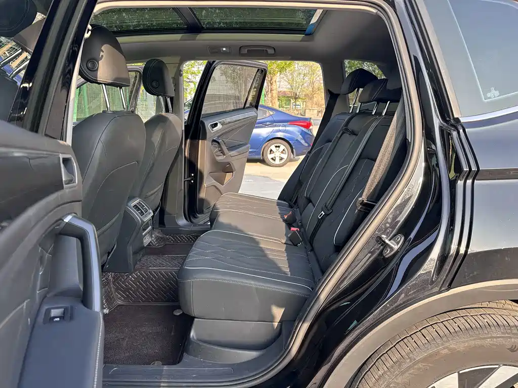 Volkswagen Tiguan L 2022