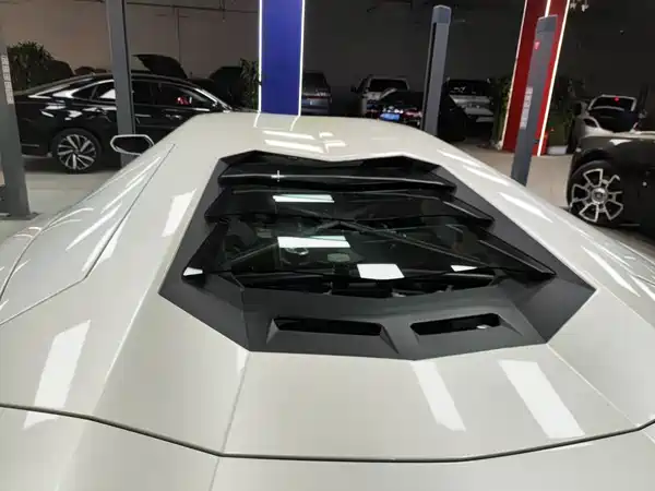 Lamborghini Aventador 2013
