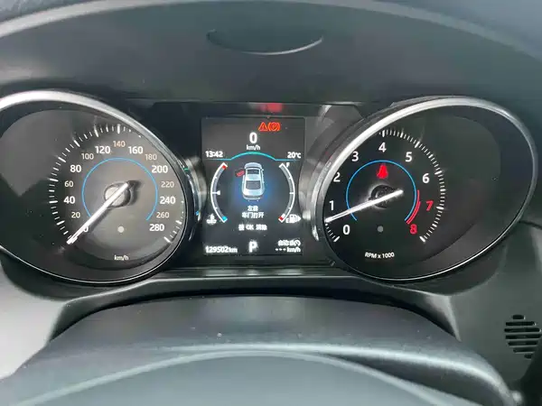 Jaguar XF 2016